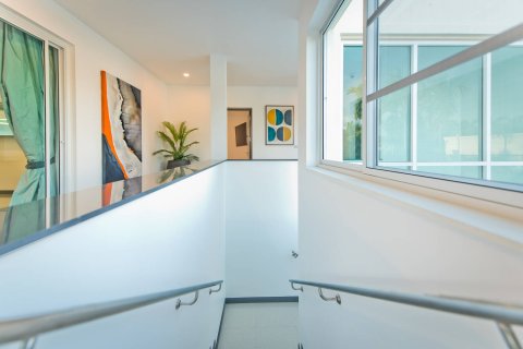 Casa de 5 dormitorios en Pattaya, Tailandia № 21797 - foto 5