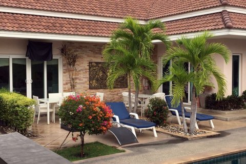 Casa de 3 dormitorios en Pattaya, Tailandia № 20431 - foto 4