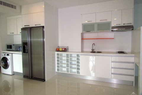 Condominio de 2 dormitorios en Pattaya, Tailandia № 23388 - foto 3