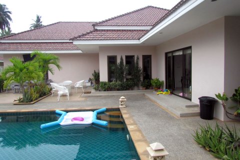 Casa de 3 dormitorios en Pattaya, Tailandia № 20431