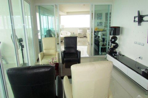 Condominio de 4 dormitorios en Pattaya, Tailandia № 20303 - foto 16