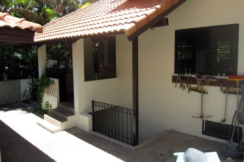 Casa de 3 dormitorios en Pattaya, Tailandia № 22726 - foto 11