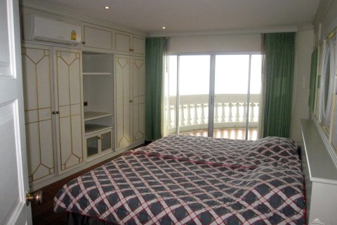 Condominio de 4 dormitorios en Pattaya, Tailandia № 23318 - foto 19