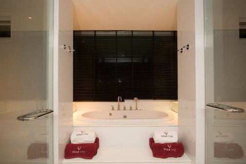 Casa de 5 dormitorios en Phuket, Tailandia № 22369 - foto 15