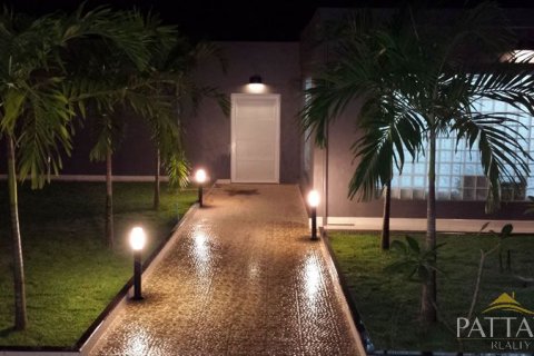 Casa de 3 dormitorios en Jomtien Beach, Pattaya, Tailandia № 21284 - foto 6