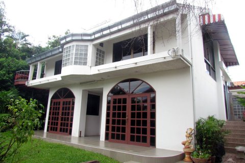 Casa de 3 dormitorios en Pattaya, Tailandia № 23478 - foto 2