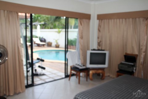Casa de 3 dormitorios en Jomtien Beach, Pattaya, Tailandia № 23539 - foto 16