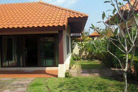 Casa de 3 dormitorios en Pattaya, Tailandia № 24142 - foto 8