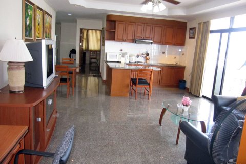 Condominio de 2 dormitorios en Jomtien Beach, Pattaya, Tailandia № 23271 - foto 9