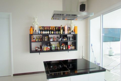 Condominio de 4 dormitorios en Pattaya, Tailandia № 20303 - foto 17