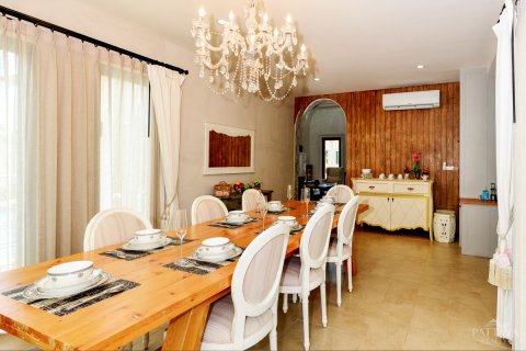 Casa de 3 dormitorios en Pattaya, Tailandia № 20213 - foto 11