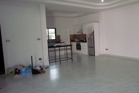 Casa de 3 dormitorios en Pattaya, Tailandia № 24099 - foto 8