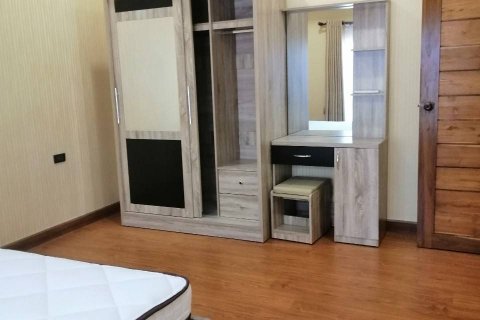 Casa de 3 dormitorios en Pattaya, Tailandia № 21855 - foto 15