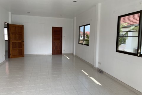 Casa de 3 dormitorios en Jomtien Beach, Pattaya, Tailandia № 21938 - foto 6