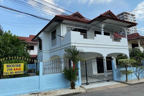 Casa de 3 dormitorios en Jomtien Beach, Pattaya, Tailandia № 21938 - foto 22