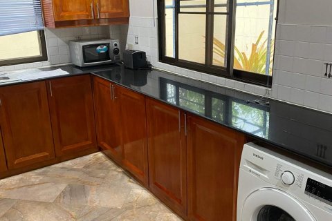 Casa de 3 dormitorios en Pattaya, Tailandia № 23690 - foto 14