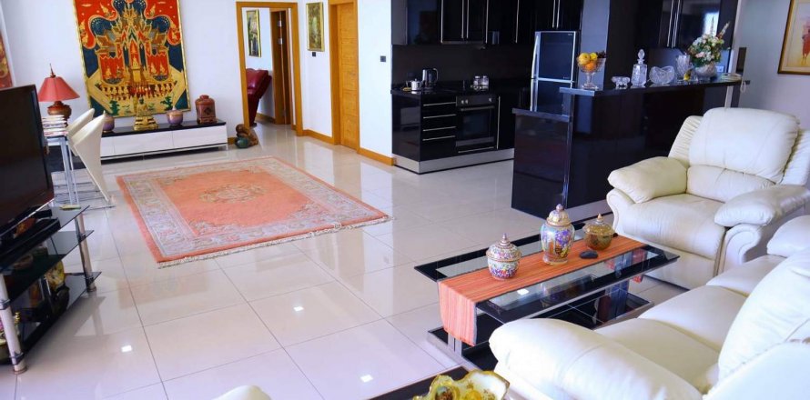 Condominio de 2 dormitorios en Jomtien Beach, Pattaya, Tailandia № 22336