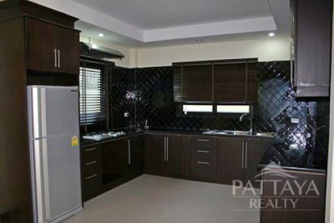 Casa de 3 dormitorios en Pattaya, Tailandia № 22791 - foto 7
