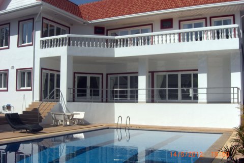 Casa de 5 dormitorios en Pattaya, Tailandia № 23400 - foto 9