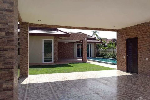 Casa de 3 dormitorios en Pattaya, Tailandia № 20766 - foto 2