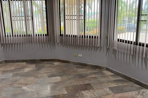 Casa de 3 dormitorios en Pattaya, Tailandia № 23690 - foto 3
