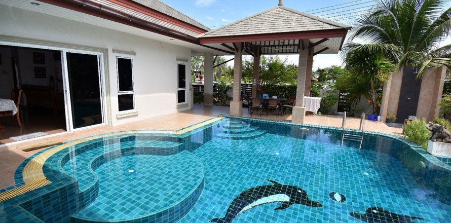 Casa de 4 dormitorios en Pattaya, Tailandia № 20842