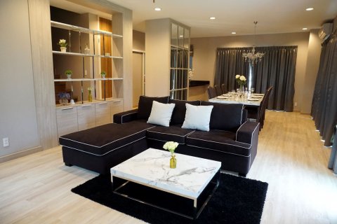 Casa de 4 dormitorios en Pattaya, Tailandia № 20799 - foto 6