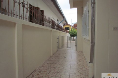 Casa de 4 dormitorios en Pattaya, Tailandia № 20878 - foto 14