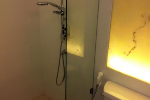 Condominio de 2 dormitorios en Jomtien Beach, Pattaya, Tailandia № 19849 - foto 8