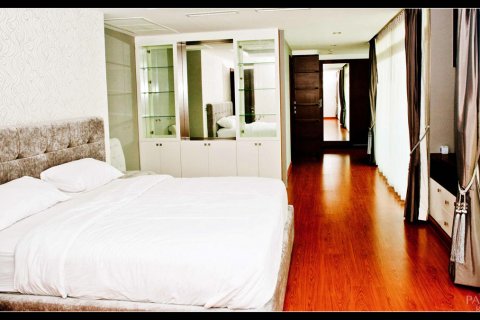 Condominio de 3 dormitorios en Jomtien Beach, Pattaya, Tailandia № 23580 - foto 8