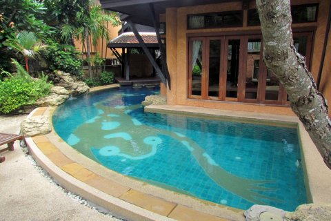 Casa de 4 dormitorios en Jomtien Beach, Pattaya, Tailandia № 20711 - foto 3