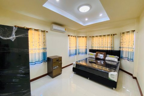 Casa de 3 dormitorios en Pattaya, Tailandia № 22363