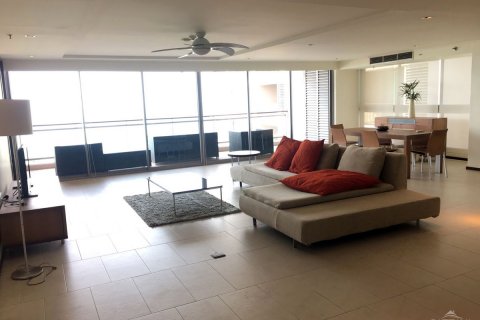 Condominio de 3 dormitorios en Pattaya, Tailandia № 20579 - foto 5