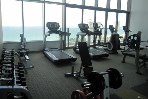 Condominio de 3 dormitorios en Pattaya, Tailandia № 24389 - foto 2