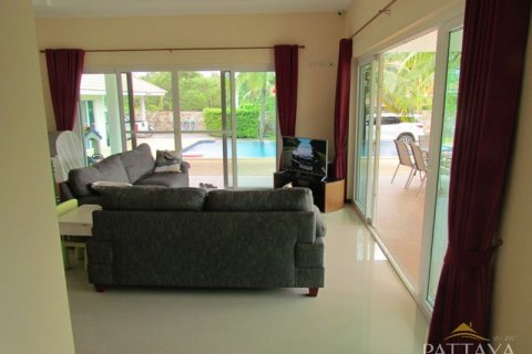 Casa de 3 dormitorios en Pattaya, Tailandia № 21254 - foto 12
