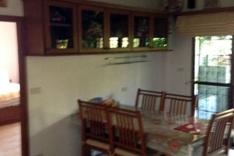 Casa de 4 dormitorios en Pattaya, Tailandia № 24445