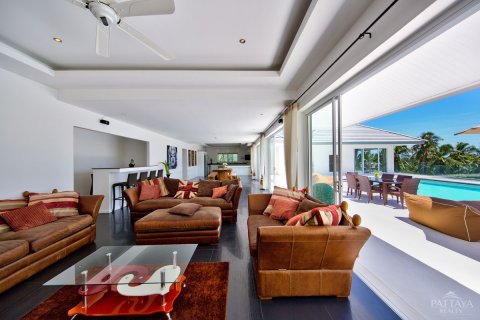 Casa de 6 dormitorios en Ko Samui, Tailandia № 20783 - foto 20