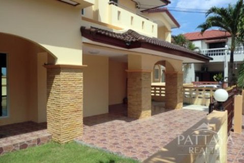 Casa de 4 dormitorios en Pattaya, Tailandia № 23199 - foto 7