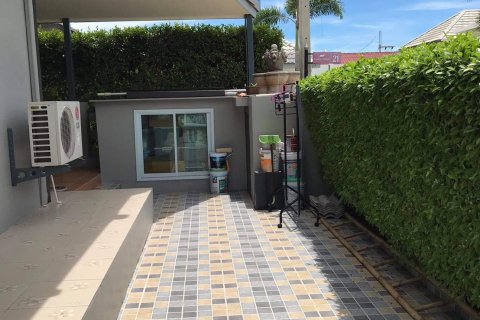 Casa de 4 dormitorios en Pattaya, Tailandia № 22348 - foto 10