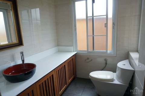 Casa de 5 dormitorios en Pattaya, Tailandia № 24360 - foto 19