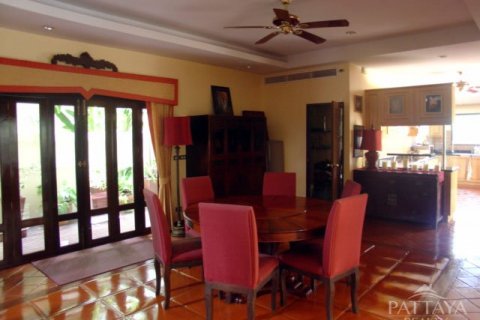 Casa de 2 dormitorios en Jomtien Beach, Pattaya, Tailandia № 22638 - foto 6