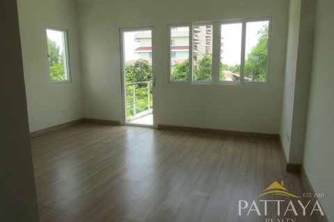 Casa de 4 dormitorios en Pattaya, Tailandia № 21101 - foto 22