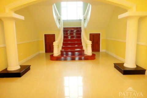 Casa de 3 dormitorios en Pattaya, Tailandia № 23483 - foto 9