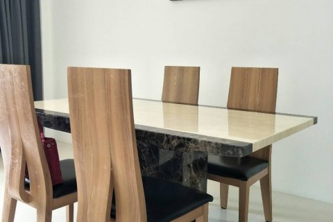 Condominio de 2 dormitorios en Pattaya, Tailandia № 22189 - foto 10