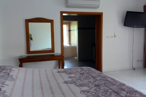 Casa de 3 dormitorios en Pattaya, Tailandia № 20726 - foto 14