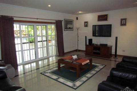 Casa de 9 dormitorios en Pattaya, Tailandia № 19933 - foto 5