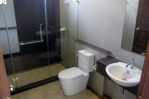 Casa de 3 dormitorios en Pattaya, Tailandia № 22898 - foto 9