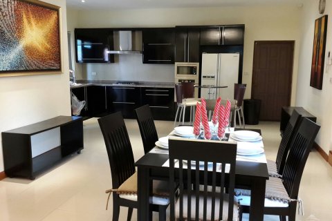 Casa de 5 dormitorios en Pattaya, Tailandia № 23427 - foto 6
