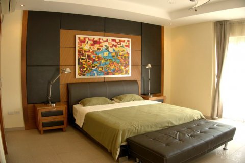 Casa de 5 dormitorios en Pattaya, Tailandia № 23316 - foto 8