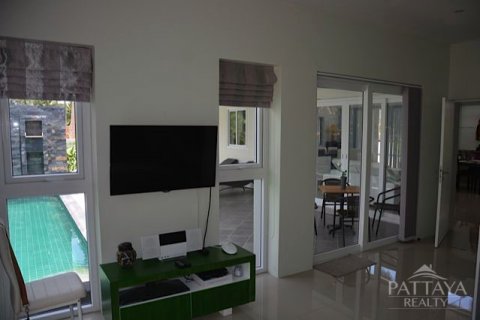 Casa de 3 dormitorios en Pattaya, Tailandia № 24451 - foto 24